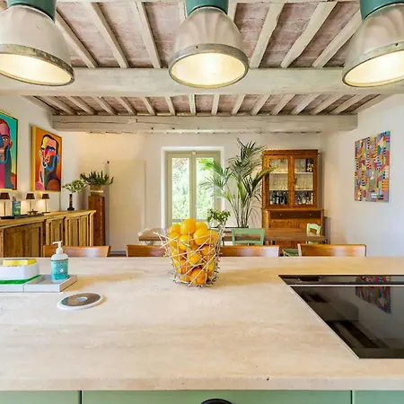 Among Vino Nobile Vineyards Holiday home
