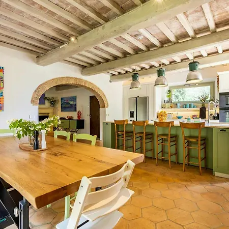 Among Vino Nobile Vineyards Holiday home *